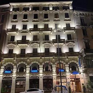 Mokinba King 4*, Milano Italia